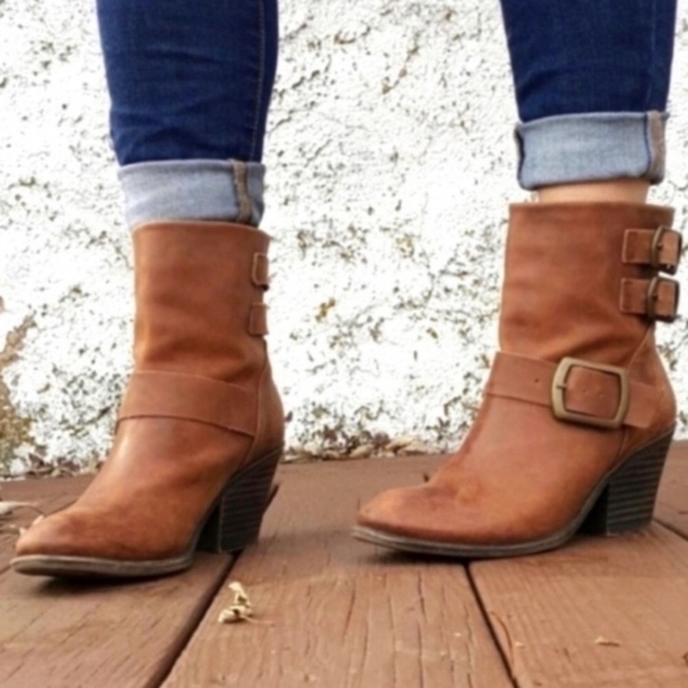 LUCKY BRAND Tommie Chestnut Booties 8.5 Cognac Brown Ankle Western Boots